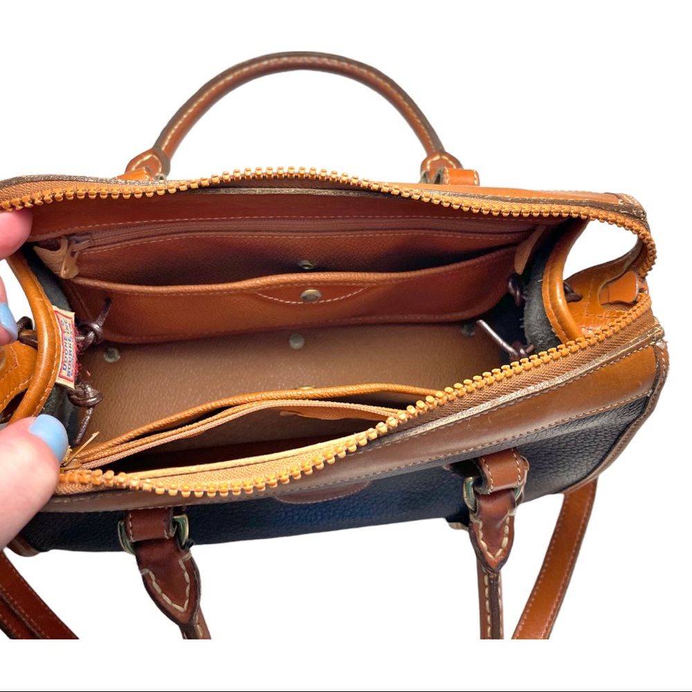Vintage Dooney & Burke- Black/Brown Leather Handbag w/ Shoulder Strap - Picture 10 of 12